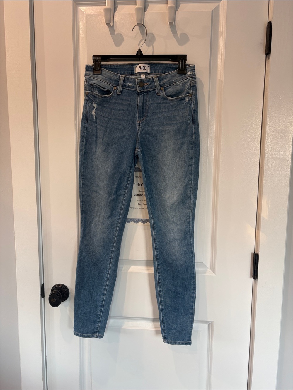 PAIGE Skinny Jeans in Medium Blue Wash